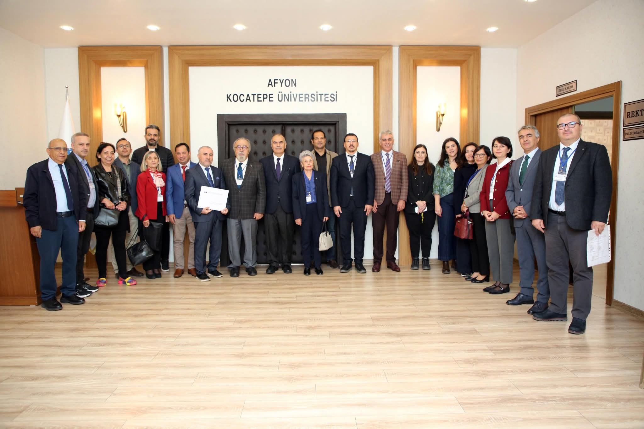 AKÜ Fen Edebiyat Fakültesi Bölümlerine İlişkin Akreditasyon Değerlendirme ve Çıkış Toplantısı Gerçekleştirildi